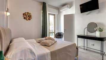 Matelas mémoire de forme, rideaux occultants, chambres insonorisées