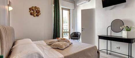 Materassi in memory foam, tende oscuranti, insonorizzazione