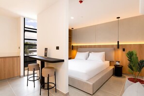 1 Schlafzimmer, Schreibtisch, Bügeleisen/Bügelbrett, Reisekinderbett