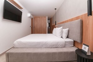 Desk, iron/ironing board, free WiFi, bed sheets