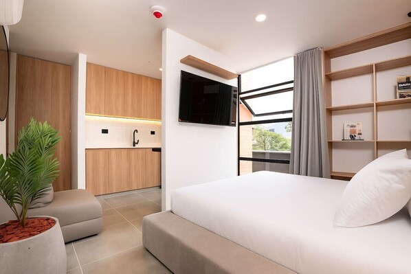 1 bedroom, desk, iron/ironing board, travel cot