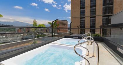 Modern 1BR with Jacuzzi`s, Coworking, Sauna & GYM