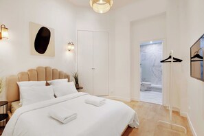 Apartment | 2 bedrooms, laptop workspace, iron/ironing board, bed sheets