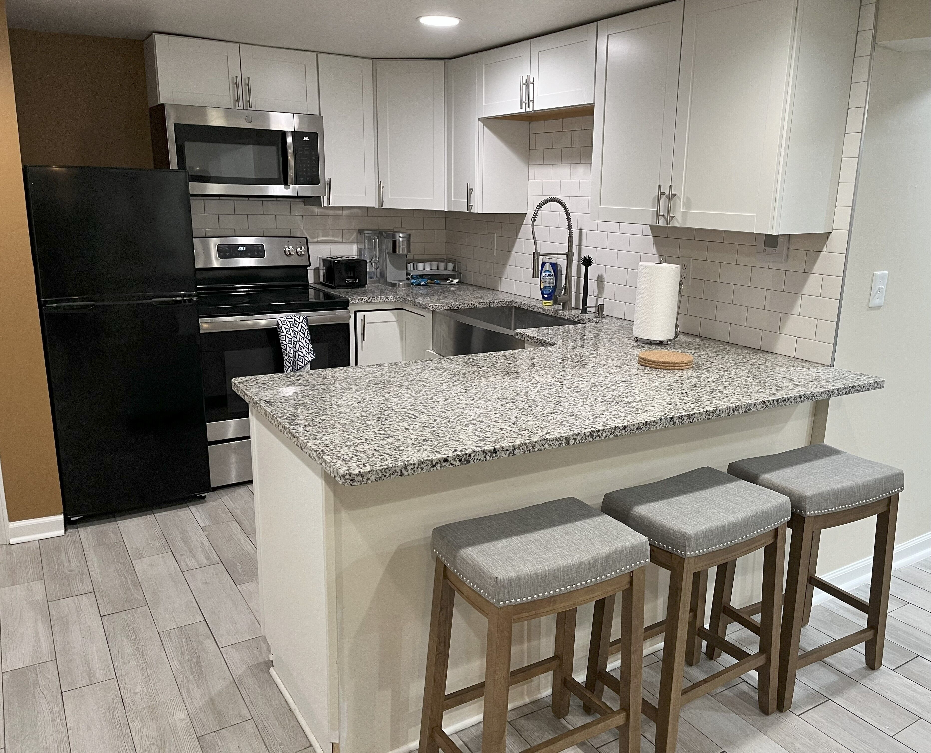 Microwave, oven, stovetop, dishwasher