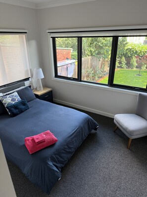 4 chambres, fer et planche à repasser, Wi-Fi, draps fournis