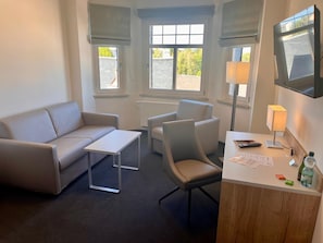 Chambre Familiale Double ou avec lits jumeaux, non-fumeurs | Bureau, Wi-Fi gratuit, draps fournis