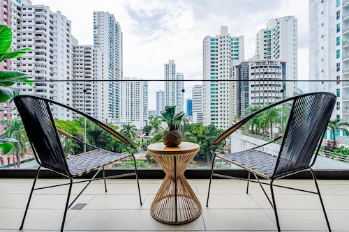 w Bright 1BR w Private Balcony in San Francisco