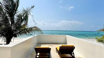 Comfort Suite, Ocean View | Terrace/patio