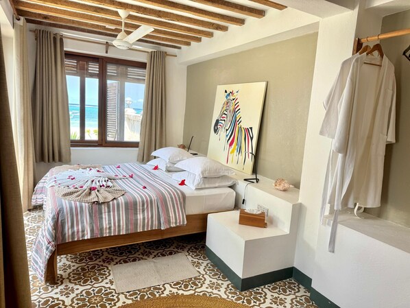 Family Villa, Ocean View | In-room safe, desk, free WiFi - La Villa De Victor (Matemwe)