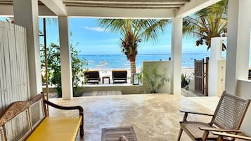Comfort Suite, Ocean View | Terrace/patio