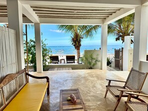 Comfort Suite, Ocean View | Terrace/patio