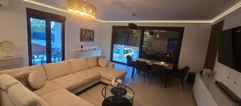 3-bedroom house in beautiful Umag with AC