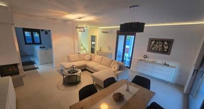 3-bedroom house in beautiful Umag with AC