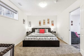 1 chambre, fer et planche à repasser, Wi-Fi, draps fournis