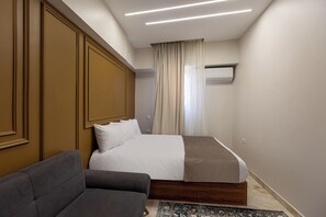 Skrivebord og wi-fi (inkludert)