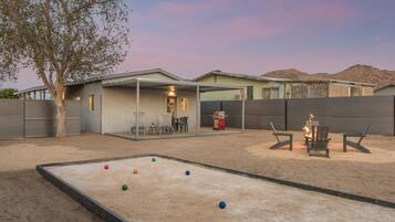 House, 1 Bedroom | Outdoor dining