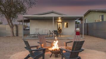 House, 1 Bedroom | Terrace/patio