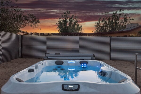 Rumah, 1 kamar tidur | Bathtub spa outdoor