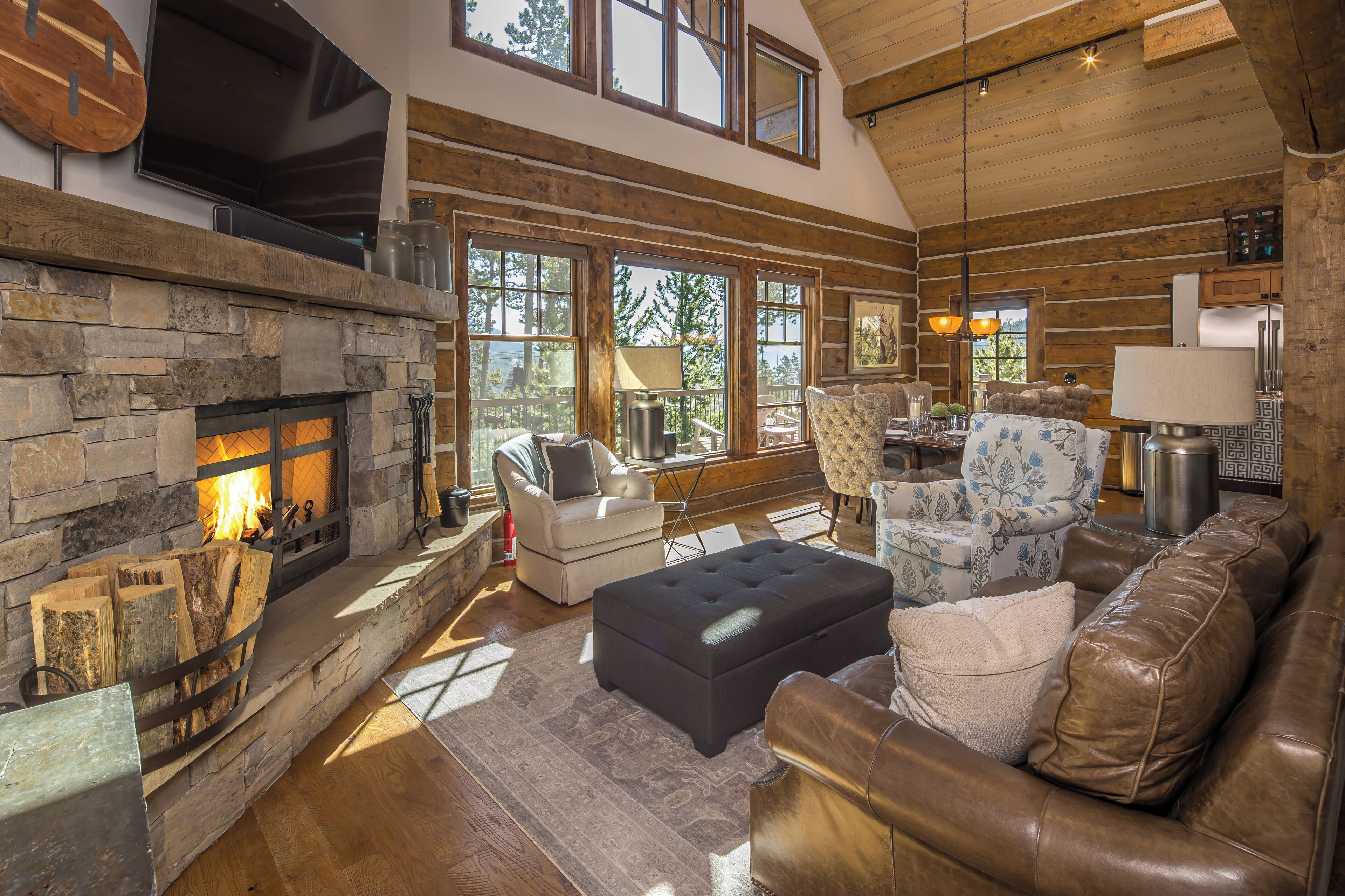 Smart TV, fireplace, stereo, printers