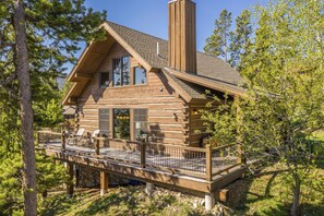 Exterior - Cozy Ski-In/Ski-Out Cabin: Private Deck, Grill, Hot Tub + Views! (Big Sky)
