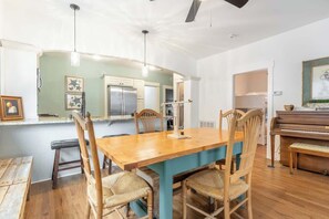 Dining - Riverside Bungalow - Private Pool in East Nash (Nashville)