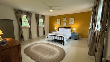 4 多间卧室、熨斗/熨衣板、WiFi、床单