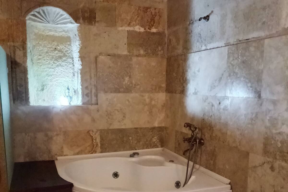 Superior Room | Bathroom