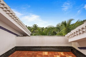 Luksusleilighet, 2 soverom, bassengutsikt | Terrasse/patio