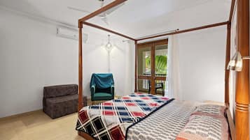 Luxury Condo, 2 Bedrooms, Pool View | Premium bedding, iron/ironing board, free WiFi, bed sheets