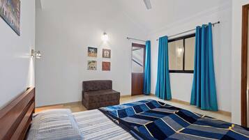 Luxe appartement, 2 slaapkamers, uitzicht op zwembad | Luxe beddengoed, een strijkplank/strijkijzer, gratis wifi, beddengoed