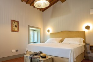 3 bedrooms, iron/ironing board, Internet, bed sheets