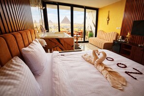 Luxury Suite, 1 Bedroom, Balcony, Desert View | Laptop workspace, blackout drapes, soundproofing, free WiFi - VIP Pyramids view inn (Giza)