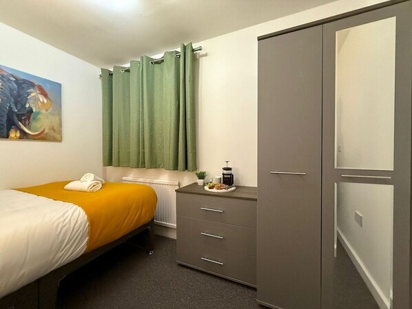 6 Schlafzimmer, Bügeleisen/Bügelbrett, Internetzugang, Bettwäsche