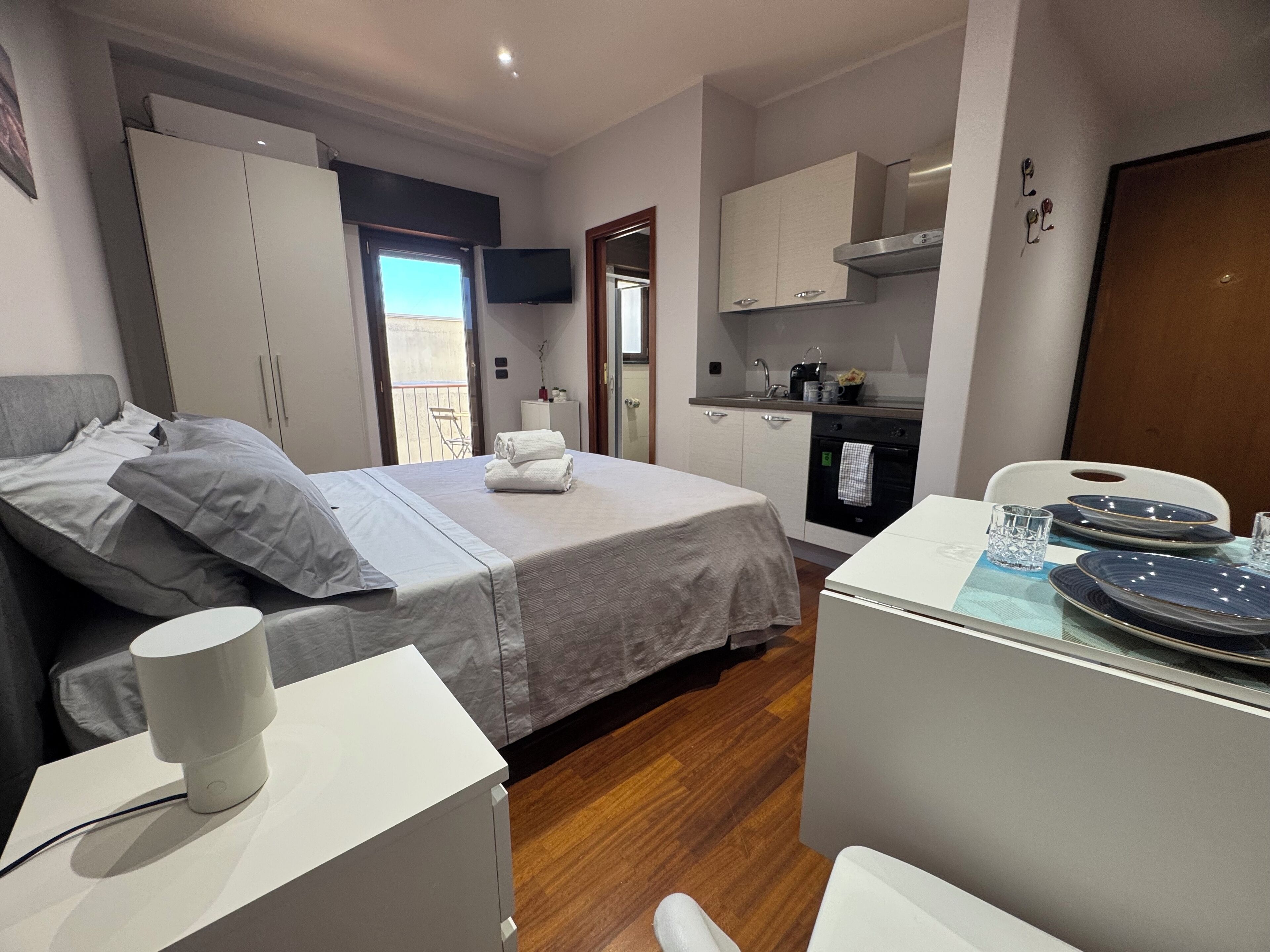 1 bedroom, desk, iron/ironing board, free WiFi