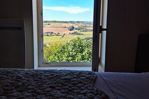 3 Schlafzimmer, Schreibtisch, Bügeleisen/Bügelbrett, kostenloses WLAN