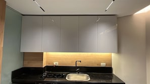 Microwave - Charming studio in brilliant Zamalek with AC (Zamalek)
