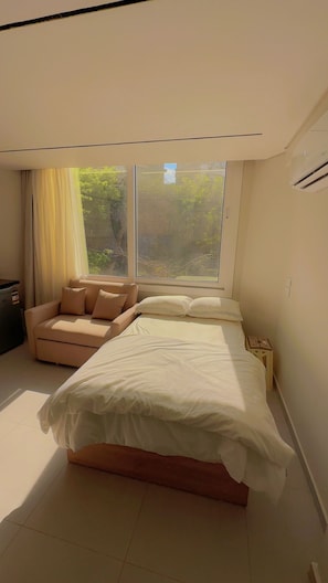 1 bedroom, iron/ironing board, WiFi, bed sheets - Charming studio in brilliant Zamalek with AC (Zamalek)