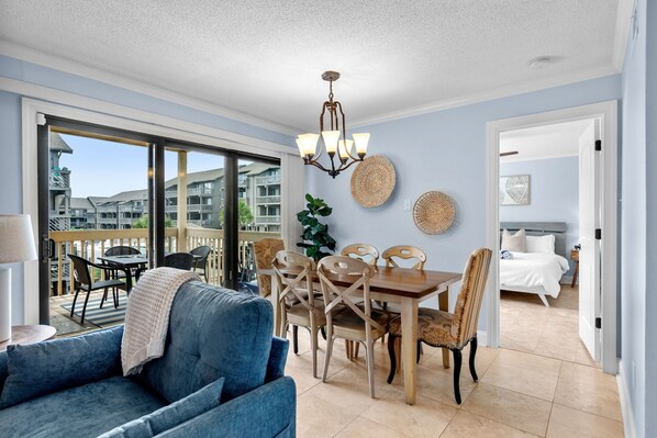 Smart TV - 2Bed/2Bath Condo - 3 minute walk to the sand in Arcadian Shores/Shore Drive! (Myrtle Beach)