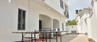 Slim Anyaiwe Apartments