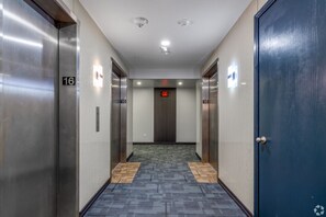 Interior - 1 - Serenity Suite - 1 - Reese Tower (Tulsa)