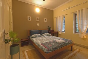 2 dormitorios, tabla de planchar con plancha, Internet y ropa de cama