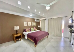 10 bedrooms, in-room safe, iron/ironing board, free WiFi