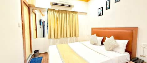 Family Double or Twin Room | Free WiFi