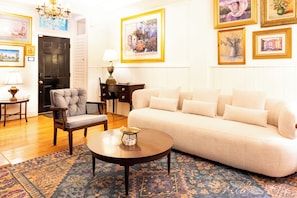Smart TV, books, music library, stereo