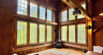 BRAND NEW: Beautifully Restored Timber Frame Barn w/ Hot Tub & Movie Theater