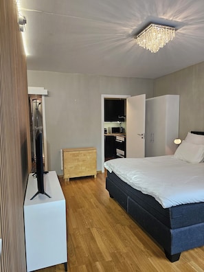 1 bedroom, iron/ironing board, travel crib, free WiFi