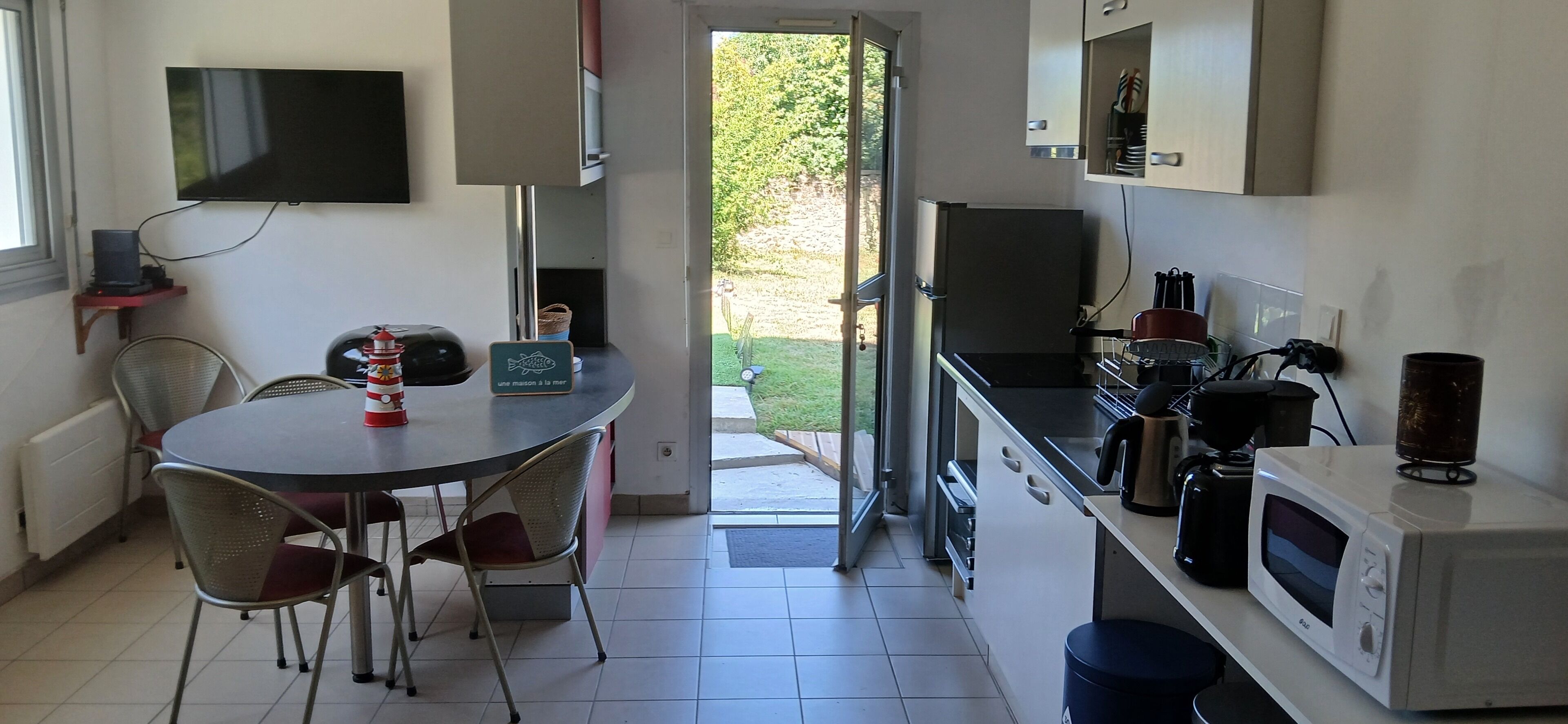 Micro-ondes, plaque de cuisson