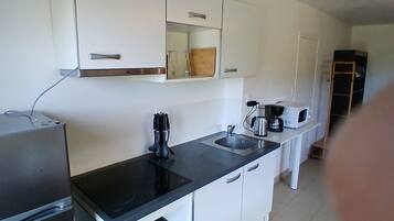 Micro-ondes, plaque de cuisson