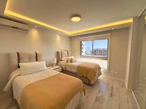 2 habitaciones, tabla de planchar con plancha, internet y ropa de cama 