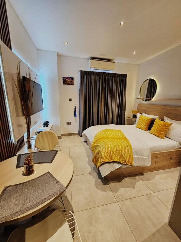 Room - Accra Modern Studio Apartment (Accra)